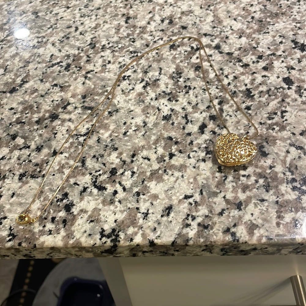 18 inch Faux Gold heart shape charm necklace